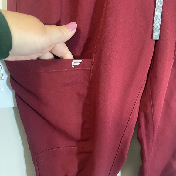 Fabletics All-Shift Scrub Jogger Dark Red Burgundy Mens/Unisex Sz S - Picture 4 of 15